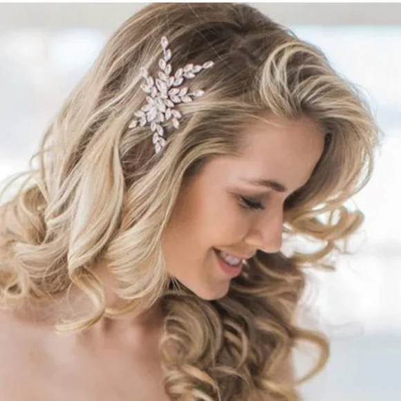 Brides & Hairpins NWT ISADORA CLIP